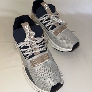 OnCloud Cloudnova Men’s Running Shoes Silver and Black